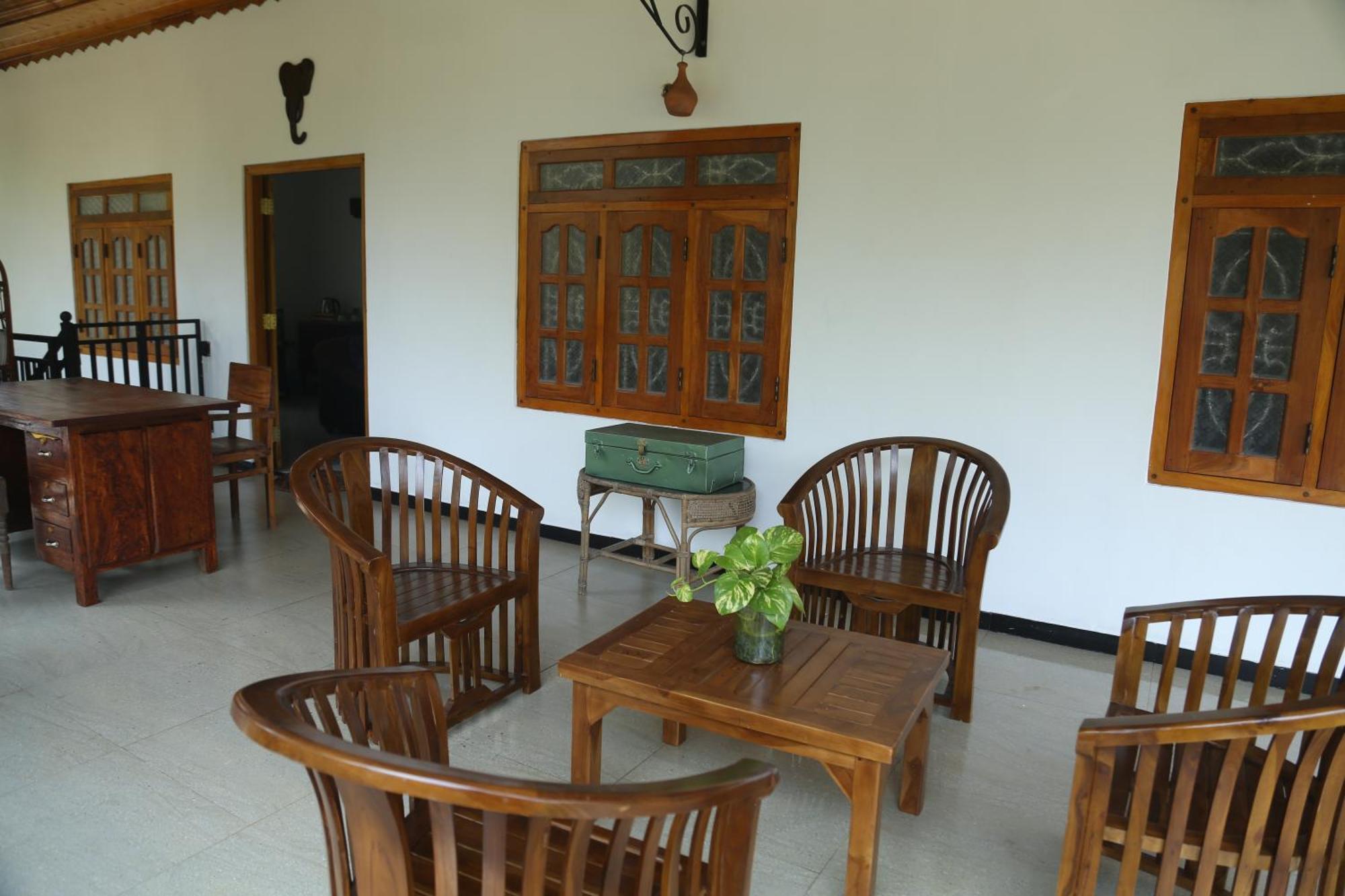 Rose Fort Homestay ジャフナ エクステリア 写真
