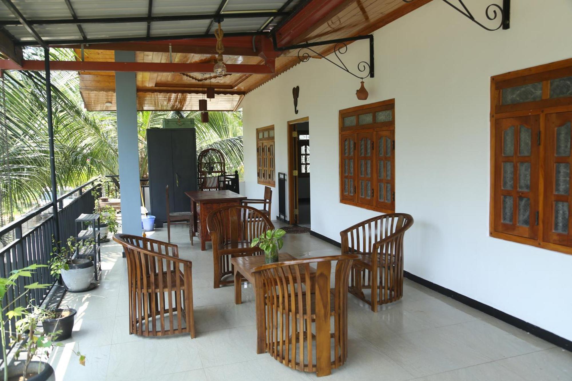 Rose Fort Homestay ジャフナ エクステリア 写真