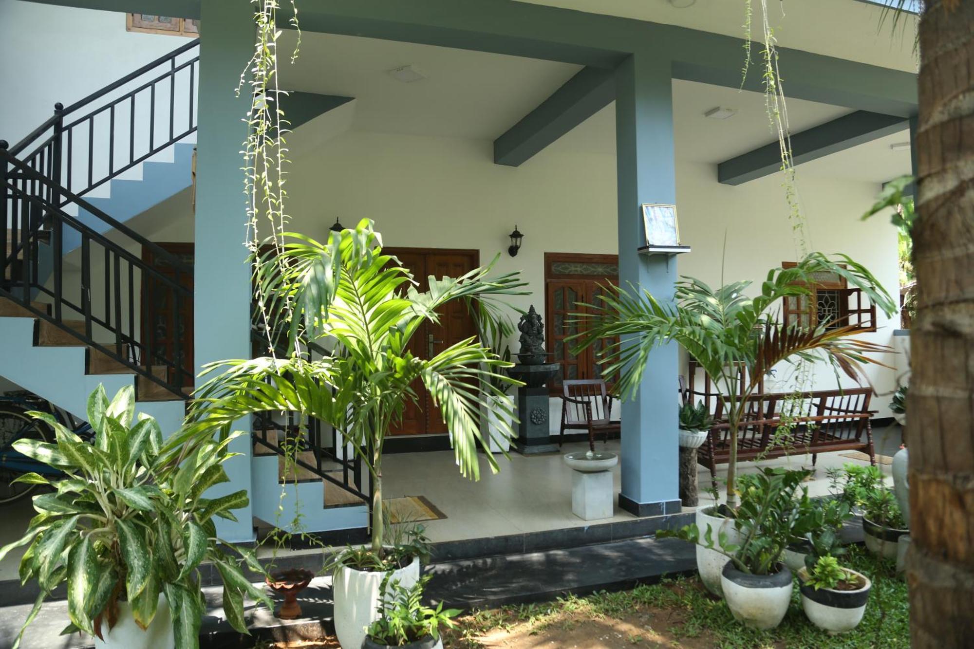 Rose Fort Homestay ジャフナ エクステリア 写真